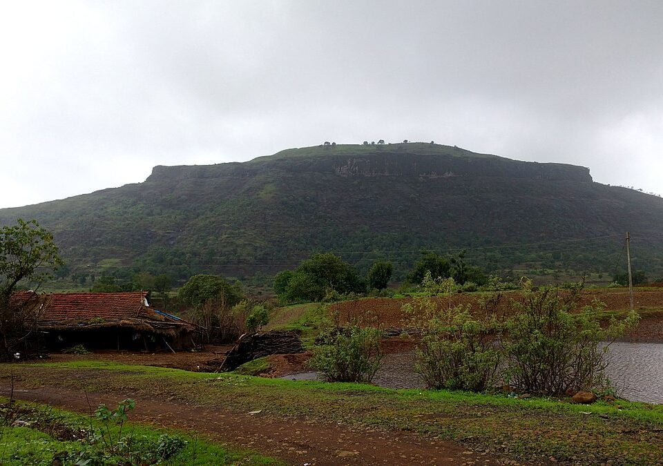 Tringalwadi_fort